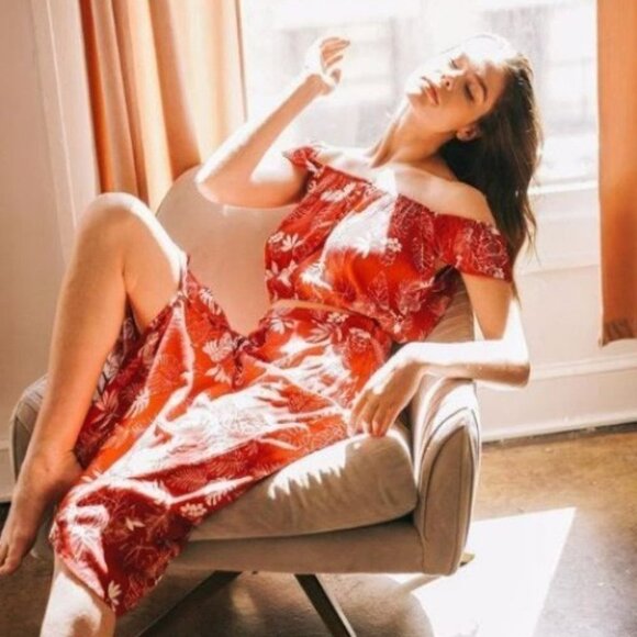 red 2 piece floral set - Picture 2 of 6